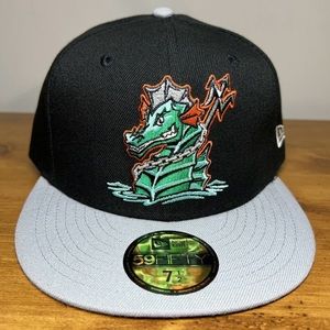 New Era Marvel x MiLB Norfolk Tides 59Fifty Black Gray Fitted Hat Cap 7 1/2